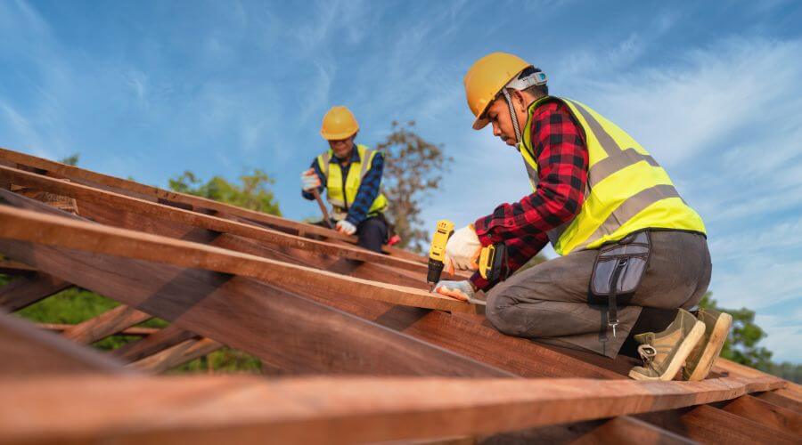 Professional Flat Roofing Installation services in Andrew, IA